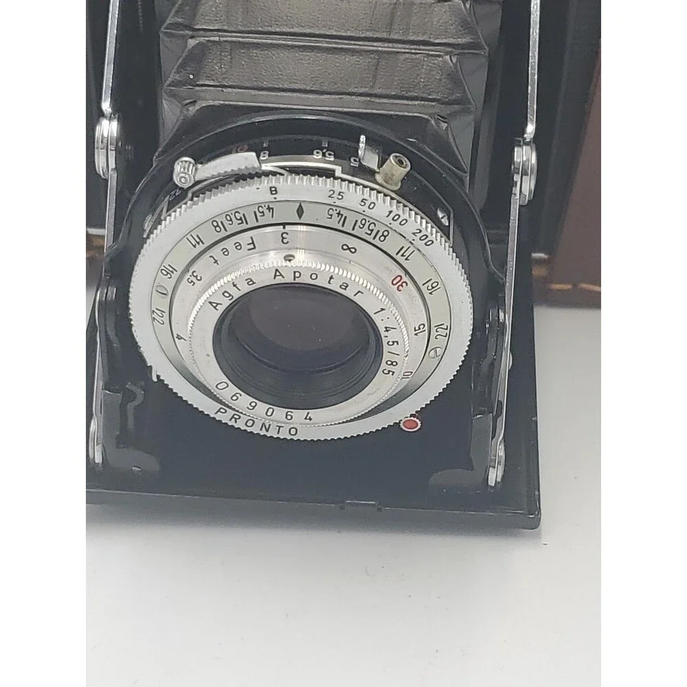 Vtg Leather Agfa Isolette II Folding Bellowed Camera 1:4.5 85mm Apotar Pronto